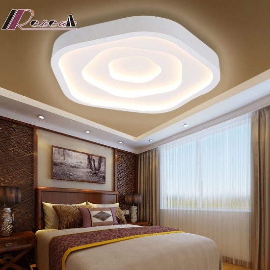 Artistic Tricolor Rose Shaped Lighting Ceiling Lamp for Bedroom